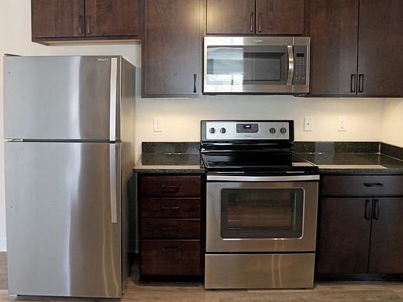 3rd image of 502 N 10th St APT 86