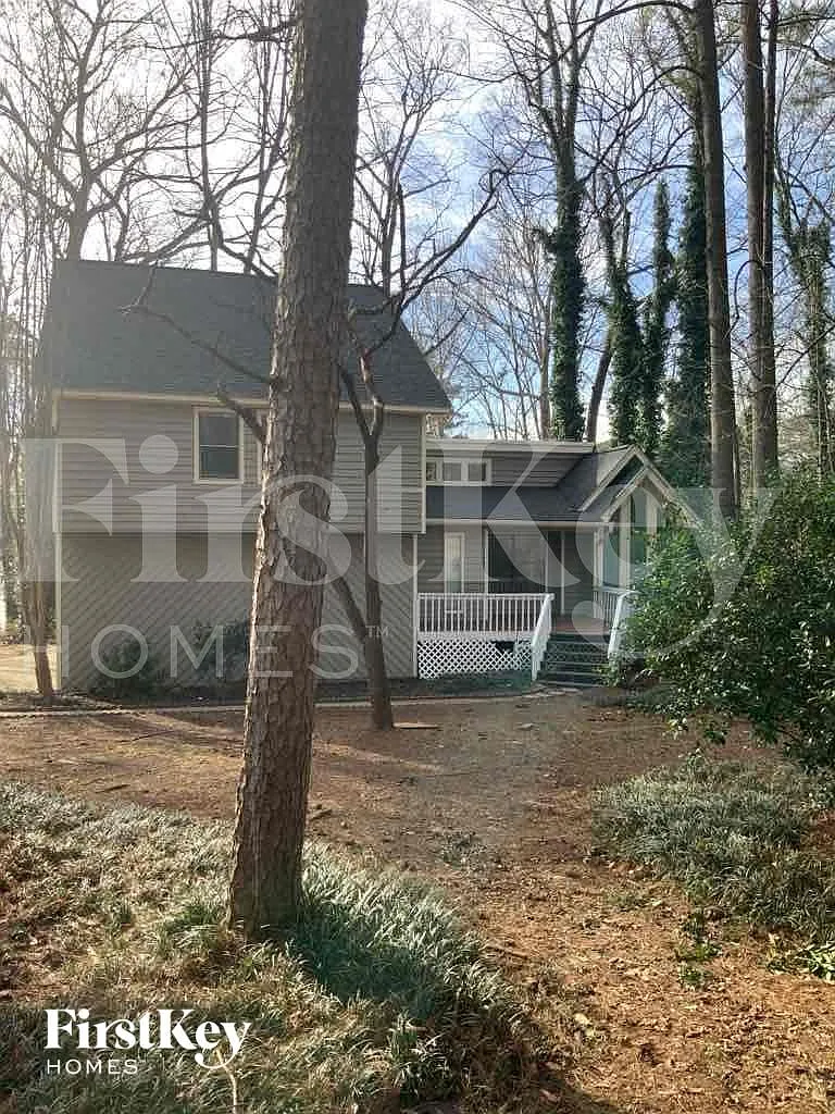 Photo 2 of 18 - 4315 Cary Dr - Snellville, GA Building Photo - 4315 Cary Dr