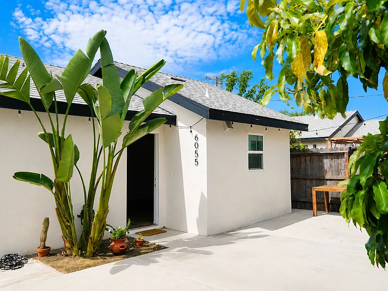 6055 Bonner Ave — Photo 10