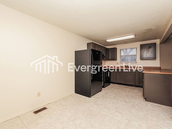 5th image of 4727 Stonehedge St