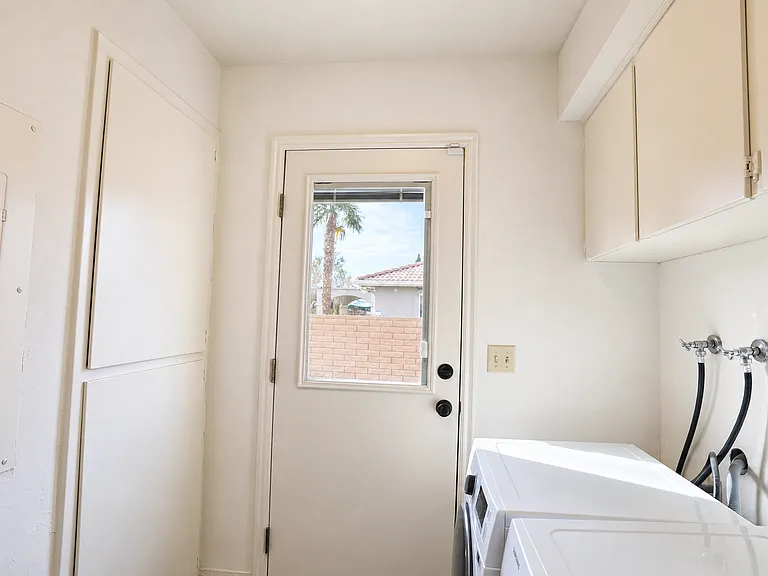 3010 Sweetgum Cir — Photo 39