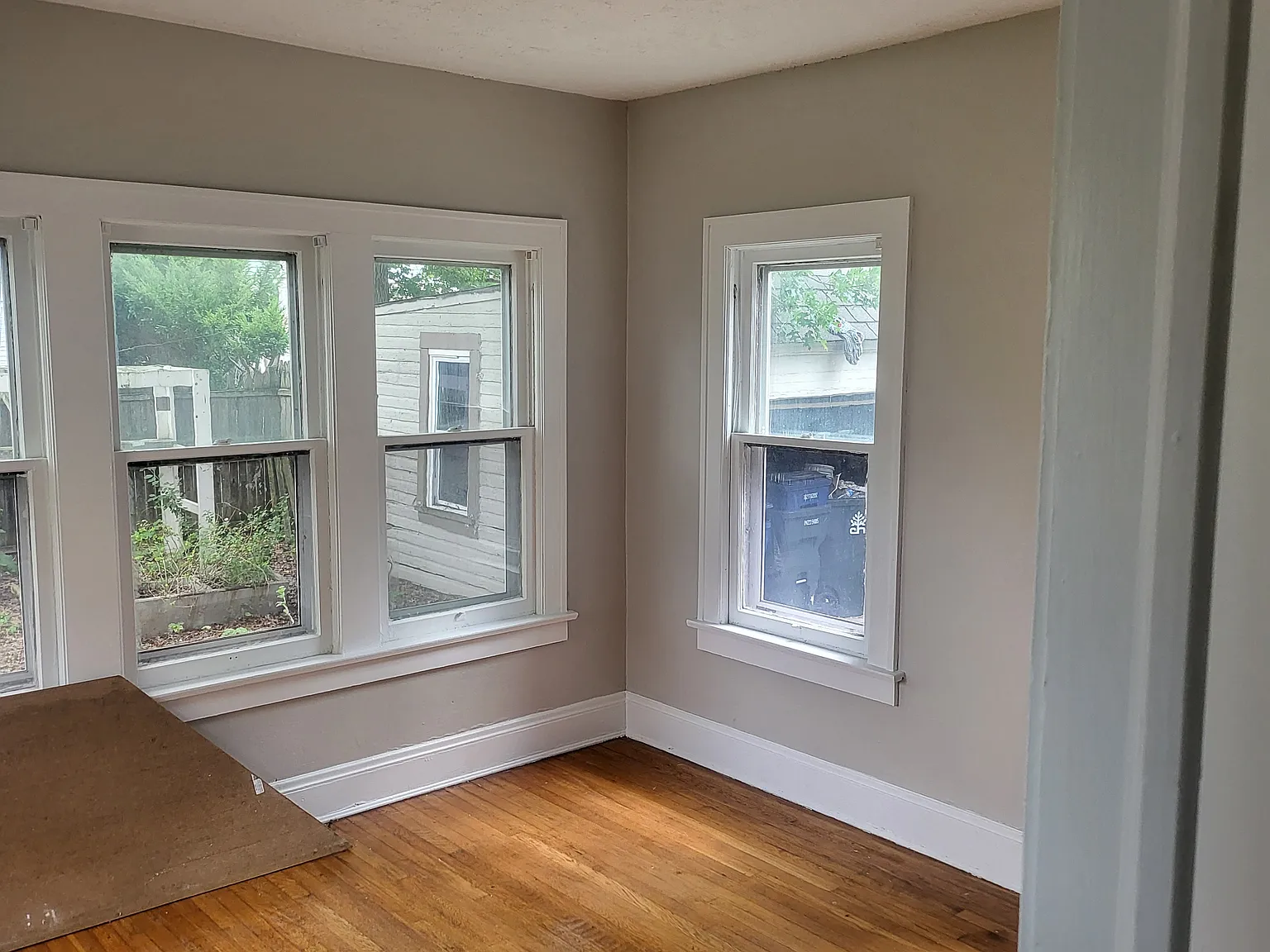 3 bed, 1.0 bath, 1308 sqft, $1,325 — Photo 4