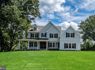 2074 Fox Creek Rd, Berwyn, PA 19312