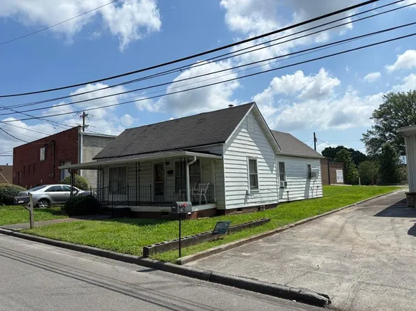 1005 Saint Charles St, Dalton, GA 30720