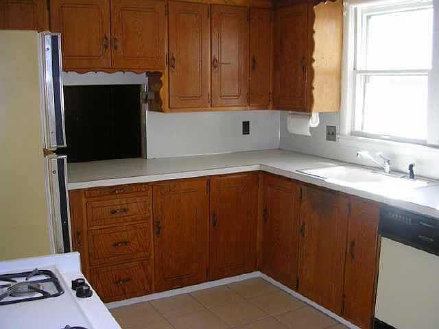 2nd image of 624 SE 19th St