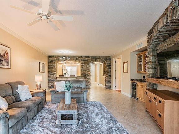 4th image of 5202 Manorwood Dr