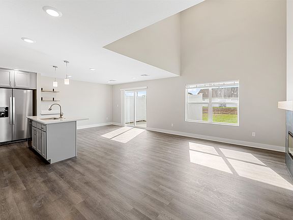 5th image of 2746 Amelia Ln