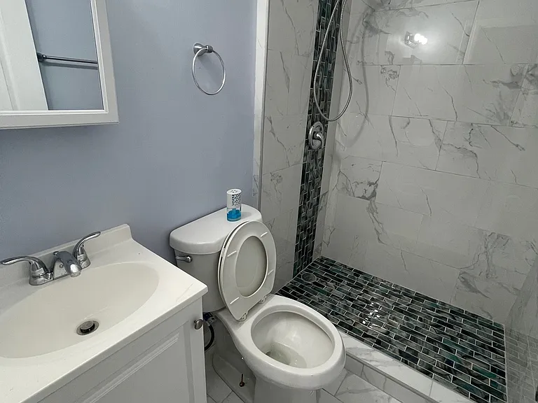 3251 SW 44th St #201 — Photo 10
