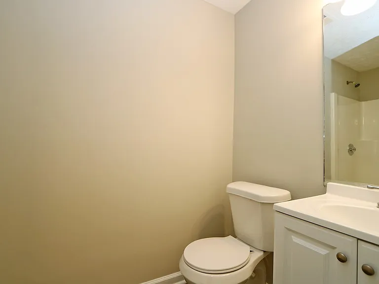 102 Providence Dr — Photo 21
