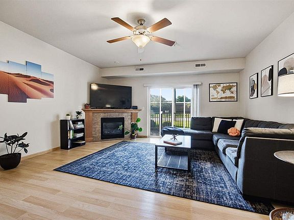 3rd image of 420 N 1st Ave APT 108