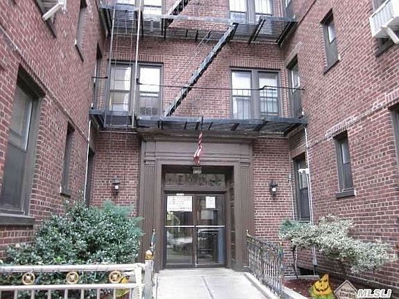 3rd image of 4755 39th Pl APT 4A