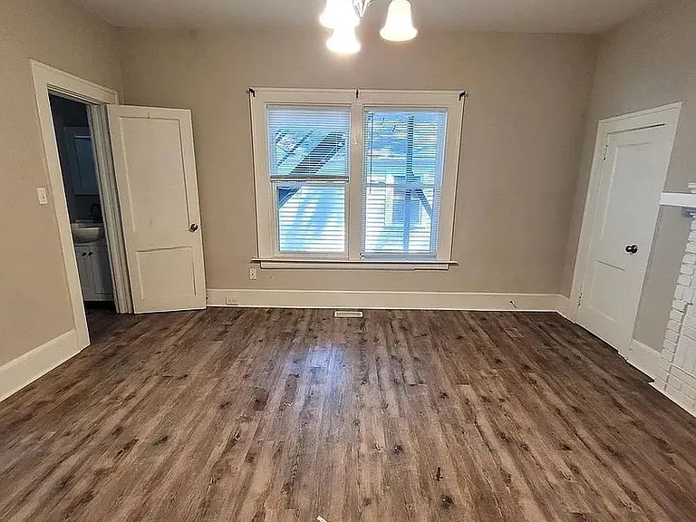 802B Park Ave — Photo 9