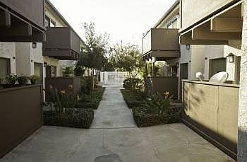 5th image of 16205 Woodruff Ave APT 10