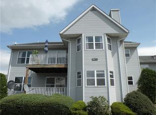 65 Kensington Dr, Piscataway, NJ 08854