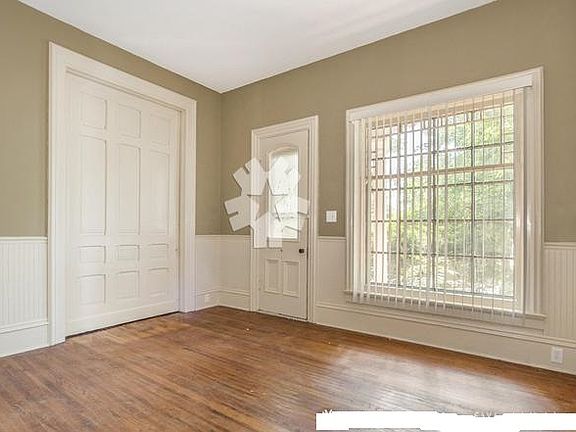 4th image of 615 S Lafayette St APT 2