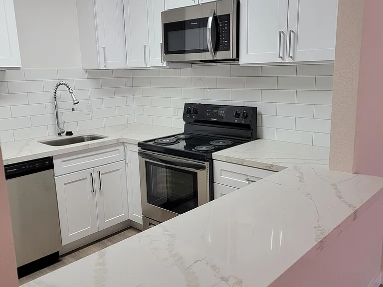 Palisade Flats — Photo 40