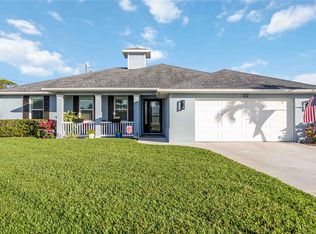 432 W Gate Dr, Venice, FL 34285