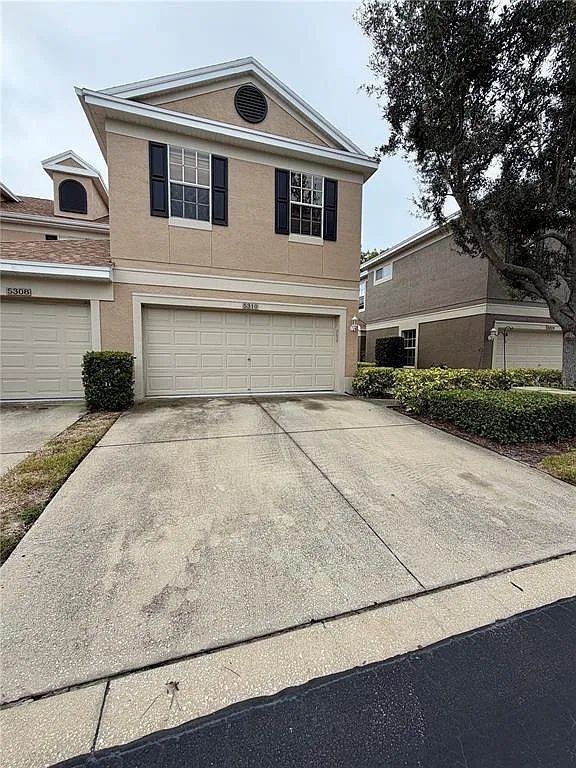 3 bed, 2.0 bath, 1740 sqft, $2,600 — Photo 1