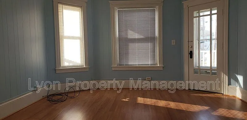 2 bed, 1.0 bath, 802 sqft, $1,495 — Photo 4