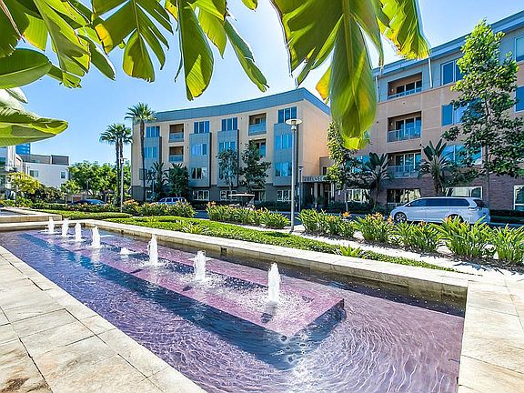 Premium Location, Top Floor