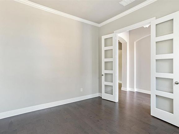 5th image of 1509 Petal Ct