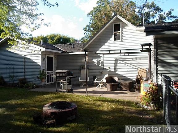 2nd image of 6235 Oak St