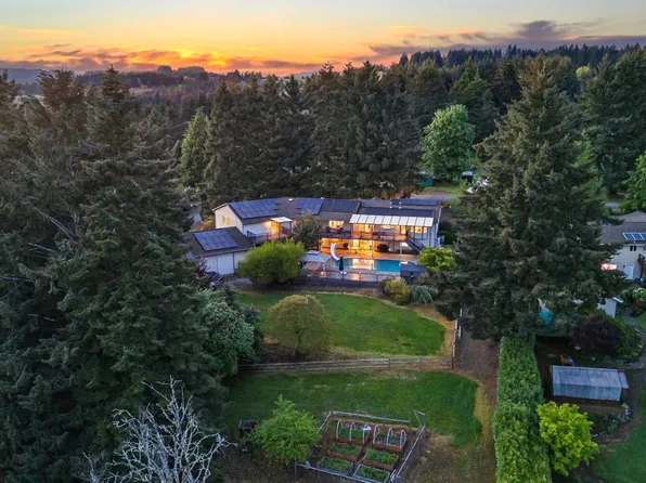 44832 NW Hartwick Ter, Banks, OR 97106