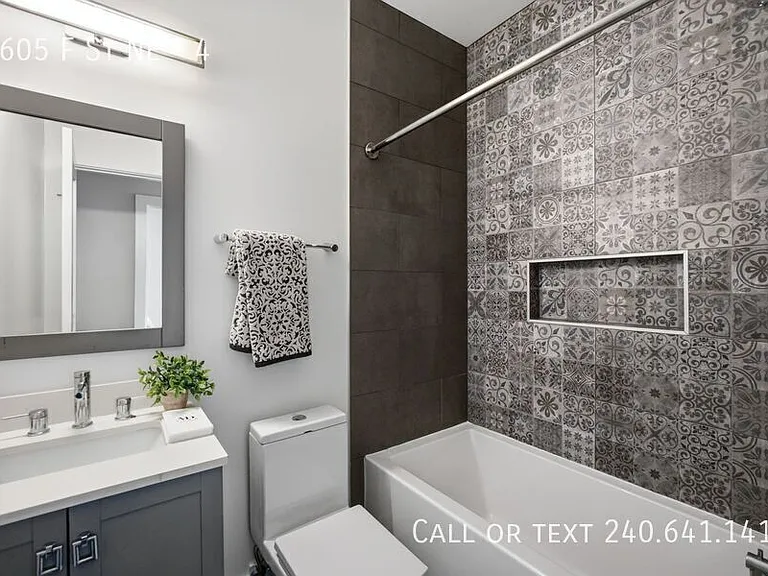 1605 F St NE #4 — Photo 11