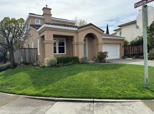 11 Magellan Ct, Novato, CA 94949