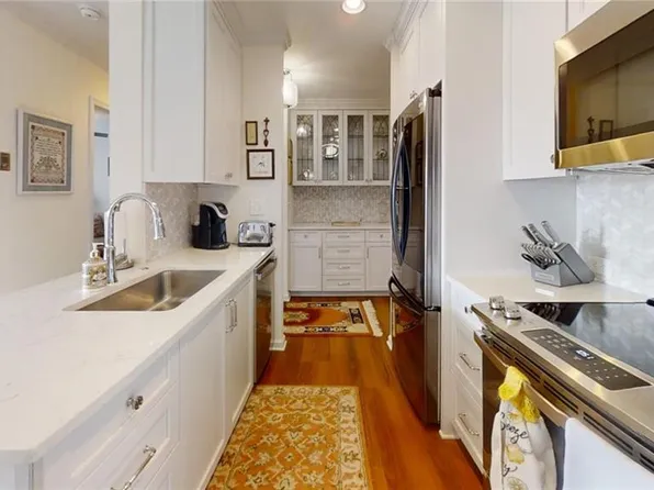 300 Johnson Ferry Rd NE Unit B610, Atlanta, GA 30328