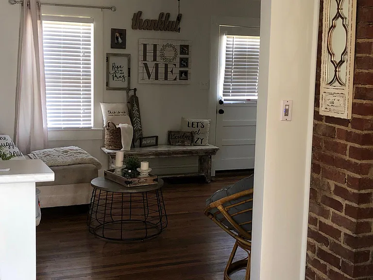 883 Highland Ave NW — Photo 11
