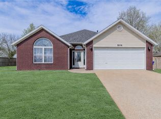 806 Henrietta Pl, Lowell, AR 72745