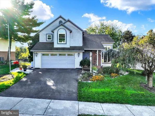 181 Windsor Dr, Ephrata, PA 17522