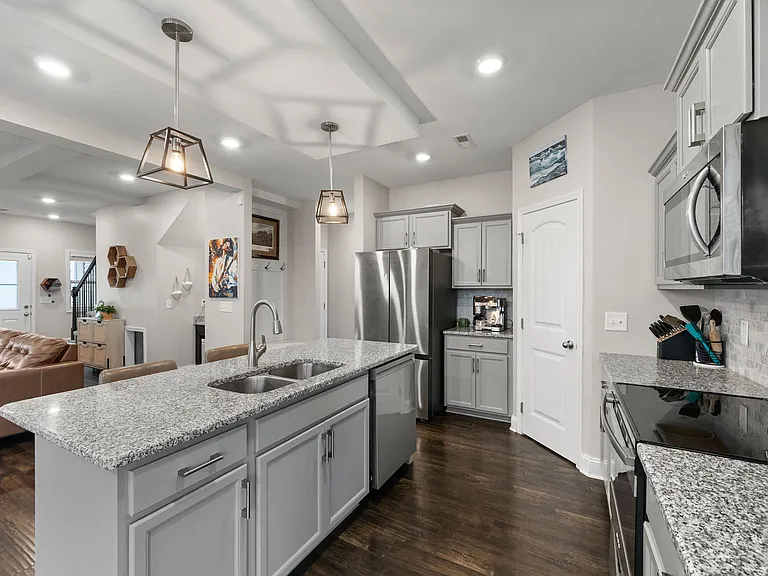 1157 Eagles Nest Ln — Photo 11