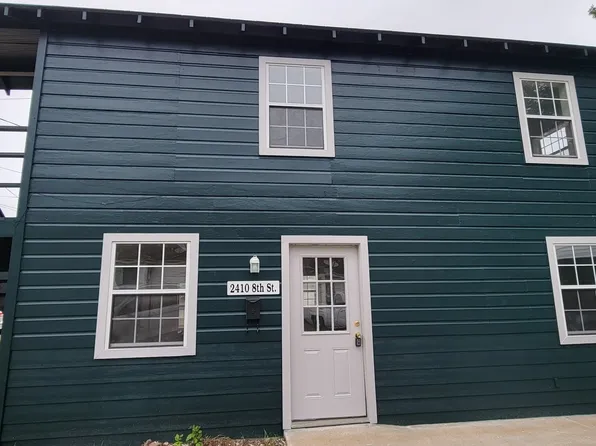 2410 8th St, Bay City, TX 77414