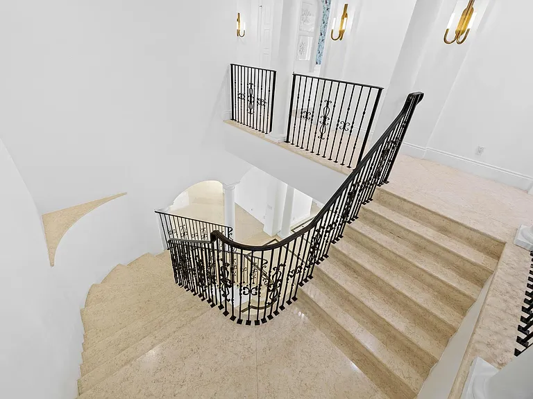 861 Nafa Dr — Photo 42