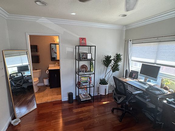 5th image of 1516 Missouri St