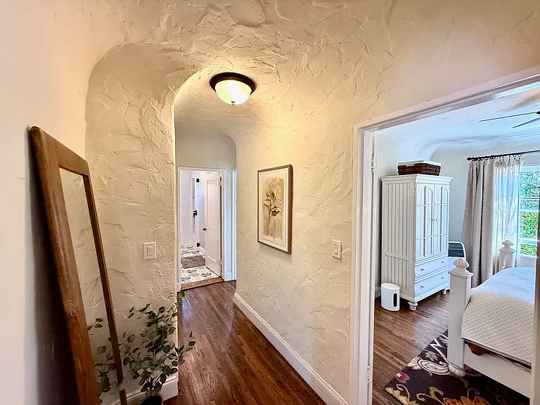 1622 Villa Ave — Photo 7