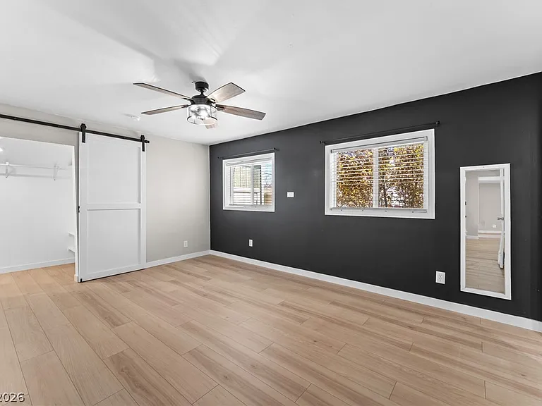 605 L Ave — Photo 14