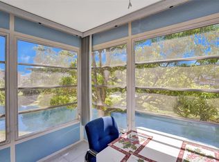 3001 NW 46th Ave APT 301, Lauderdale Lakes, FL 33313