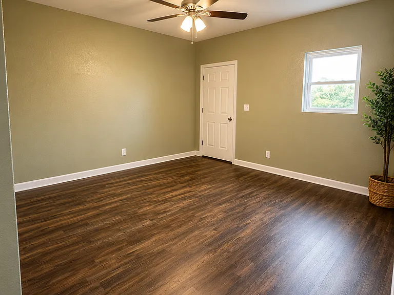 4607 Highland Ave #B — Photo 1