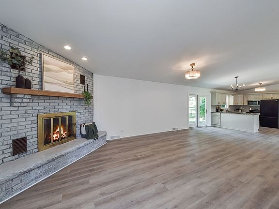 5th image of 12951 S Hadfield Dr