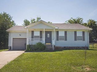 944 Van Buren Ave, Oak Grove, KY 42262