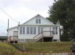 93 2nd Dyke Rd, Averill Park, NY 12018