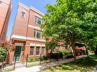 1344 W Grenshaw St #B, Chicago, IL 60607