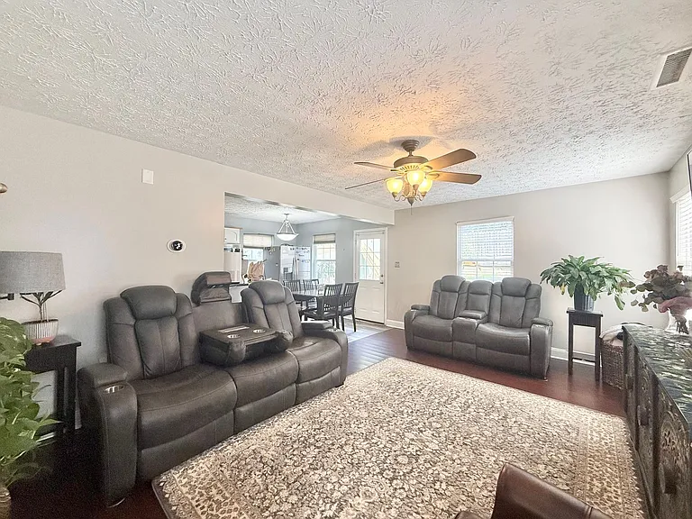 4109 Palafox Ct — Photo 4