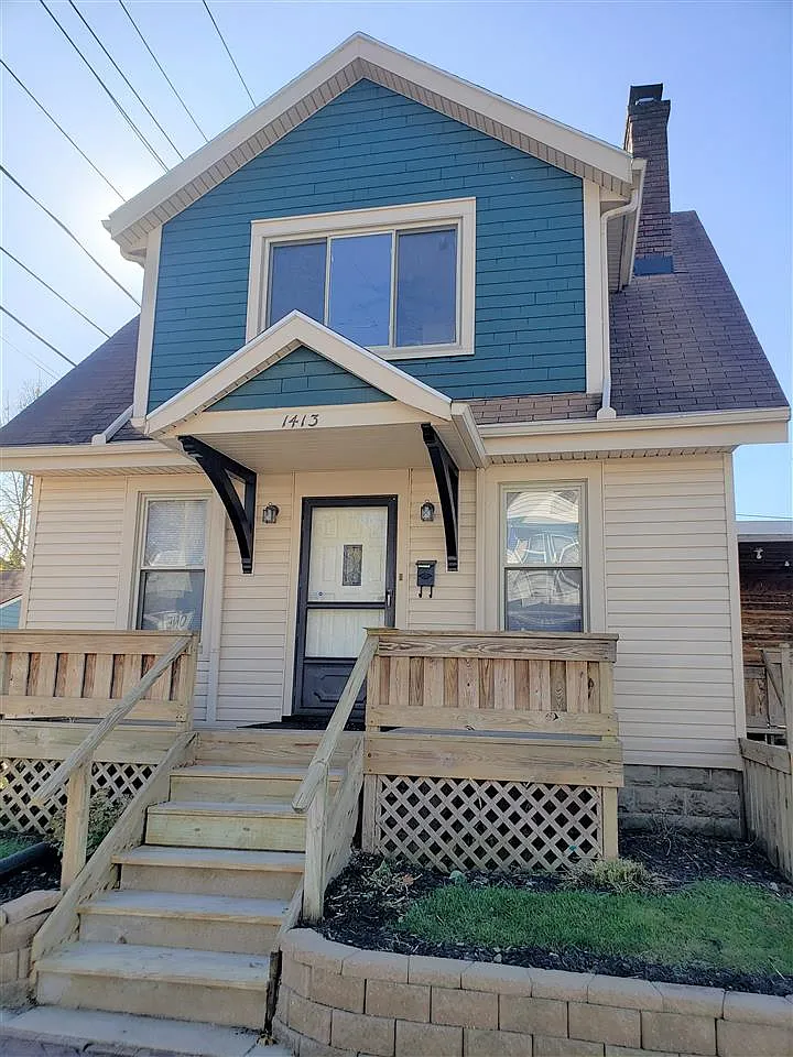1413 S B St photo 1