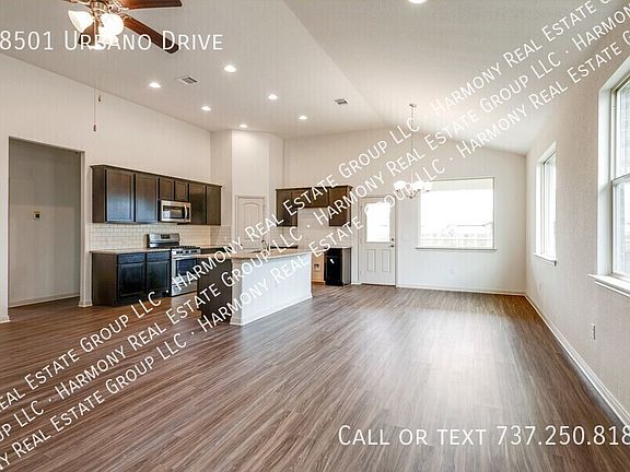 4th image of 18501 Urbano Dr