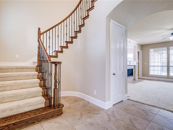 4th image of 11742 Avondale Dr