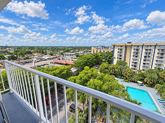 2nd image of 4550 NW 9th St APT 901E
